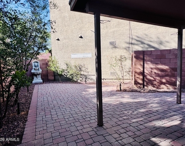 17606 N 17th Place - Photo Thumbnail 24