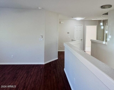 17606 N 17th Place - Photo Thumbnail 17