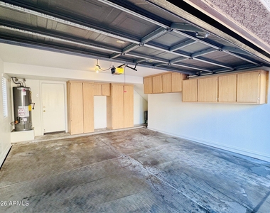 17606 N 17th Place - Photo Thumbnail 27
