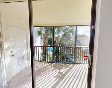 1555 S Federal Highway - Photo Thumbnail 8