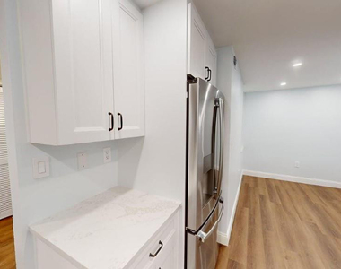 1555 S Federal Highway - Photo Thumbnail 2
