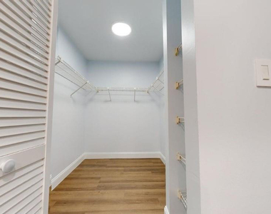 1555 S Federal Highway - Photo Thumbnail 18