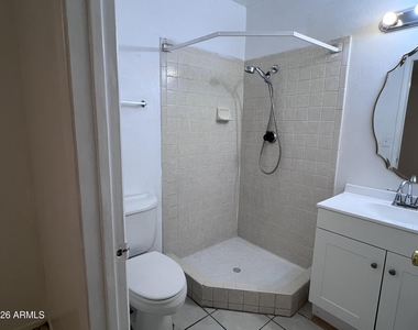15601 N 27th Street - Photo Thumbnail 9