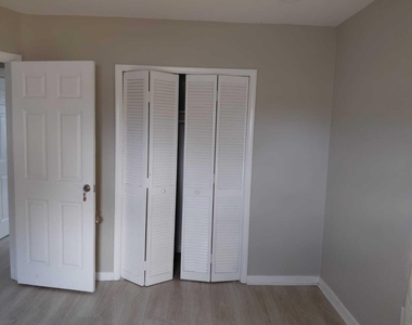 5749-5753 Grant Street - Photo Thumbnail 12