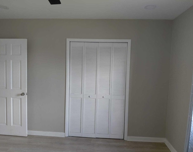 5749-5753 Grant Street - Photo Thumbnail 14