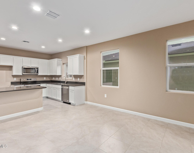 24179 W Ripple Road - Photo Thumbnail 10