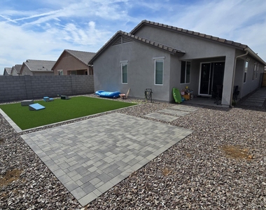 13248 W Hackamore Drive - Photo Thumbnail 4