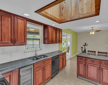 725 Sw 4th Ave Avenue Sw - Photo Thumbnail 6