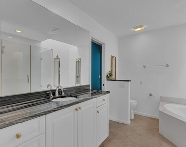 725 Sw 4th Ave Avenue Sw - Photo Thumbnail 5