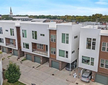 9060 Corsair Place - Photo Thumbnail 20