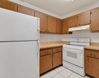 3502 Gardens E Drive - Photo Thumbnail 16