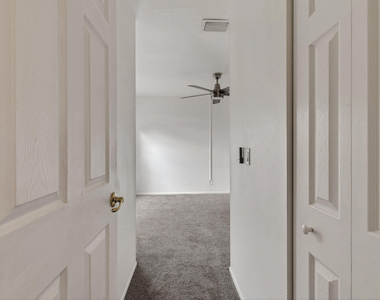 3502 Gardens E Drive - Photo Thumbnail 54
