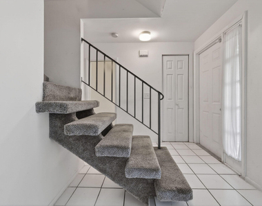3502 Gardens E Drive - Photo Thumbnail 25