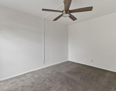 3502 Gardens E Drive - Photo Thumbnail 55