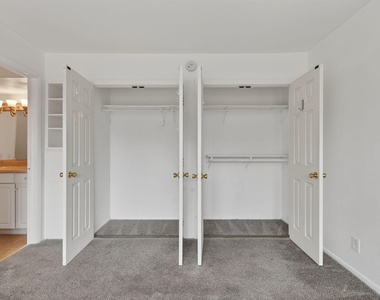 3502 Gardens E Drive - Photo Thumbnail 32