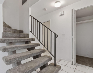 3502 Gardens E Drive - Photo Thumbnail 26