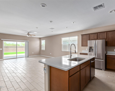 36501 N Senepol Street - Photo Thumbnail 9