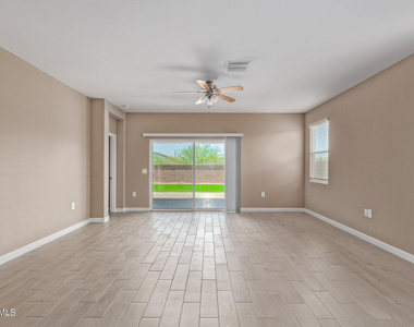 36501 N Senepol Street - Photo Thumbnail 7