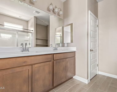 36501 N Senepol Street - Photo Thumbnail 16