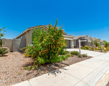 36501 N Senepol Street - Photo Thumbnail 2