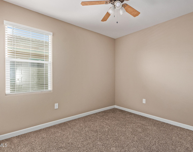 36501 N Senepol Street - Photo Thumbnail 20