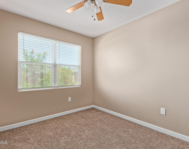 36501 N Senepol Street - Photo Thumbnail 27