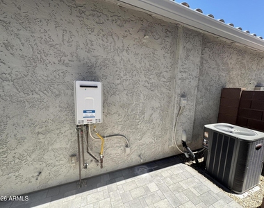 25202 N 142nd Drive - Photo Thumbnail 40