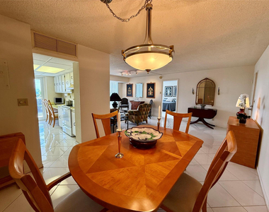 2841 N Ocean Boulevard - Photo Thumbnail 3