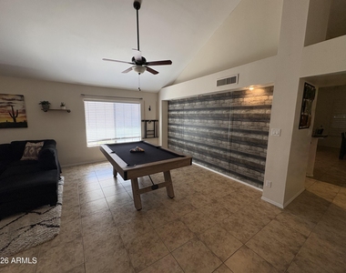 7035 W Morrow Drive - Photo Thumbnail 2