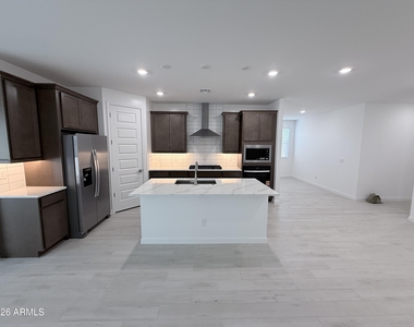 6964 W Buckhorn Trail - Photo Thumbnail 11