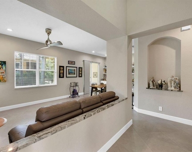 5812 Nw 119th Terrace - Photo Thumbnail 4