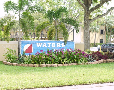 11477 Nw 39th Court - Photo Thumbnail 12