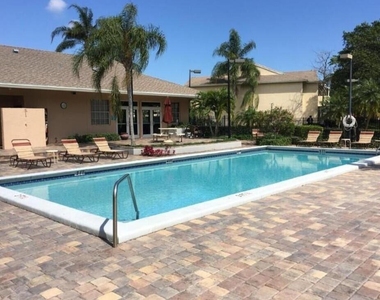 660 Cypress Club Way - Photo Thumbnail 11