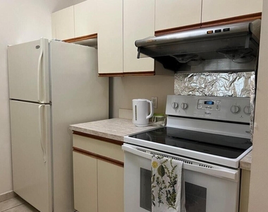 660 Cypress Club Way - Photo Thumbnail 5