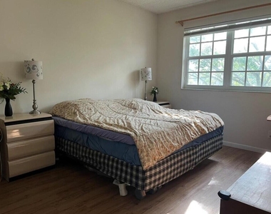 660 Cypress Club Way - Photo Thumbnail 6
