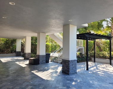 11810 Se Dixie Highway - Photo Thumbnail 8