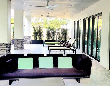 11810 Se Dixie Highway - Photo Thumbnail 7