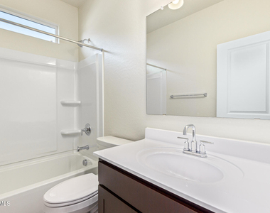 18646 W Buckskin Trail - Photo Thumbnail 22