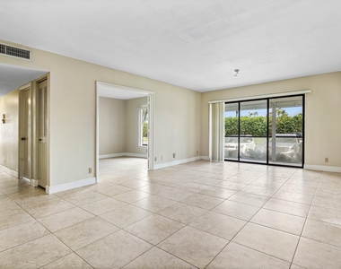 826 Sky Pine Way - Photo Thumbnail 8