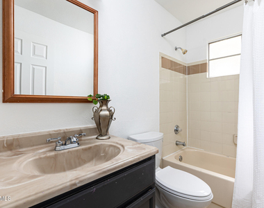 11333 N 92nd Street - Photo Thumbnail 15