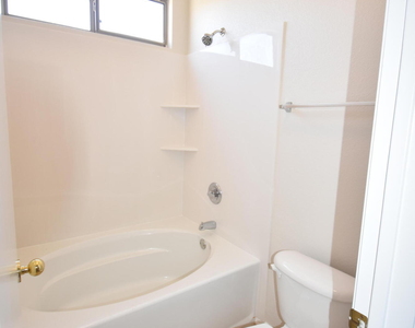 3511 W Morse Court - Photo Thumbnail 9