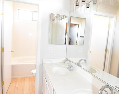 3511 W Morse Court - Photo Thumbnail 8