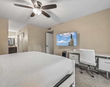 14423 N 51st Street - Photo Thumbnail 12