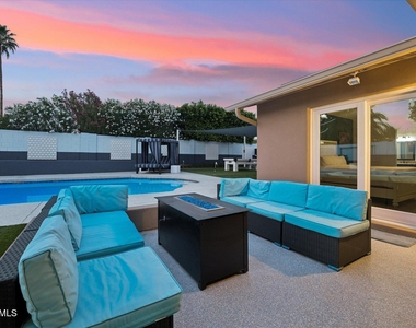 14423 N 51st Street - Photo Thumbnail 1