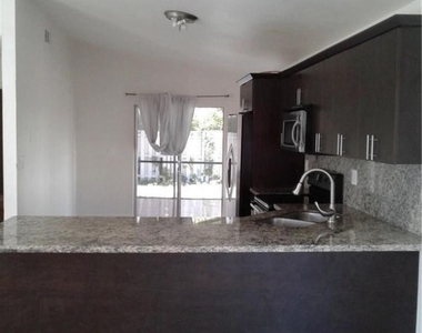 14025 Langley Place - Photo Thumbnail 2