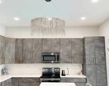 5989 Nw 74th Street - Photo Thumbnail 7