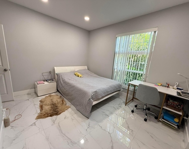 5989 Nw 74th Street - Photo Thumbnail 15