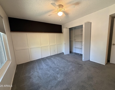 921 W University Drive - Photo Thumbnail 7