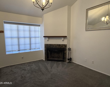 921 W University Drive - Photo Thumbnail 6