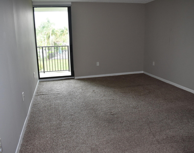 1201 River Reach Drive - Photo Thumbnail 10